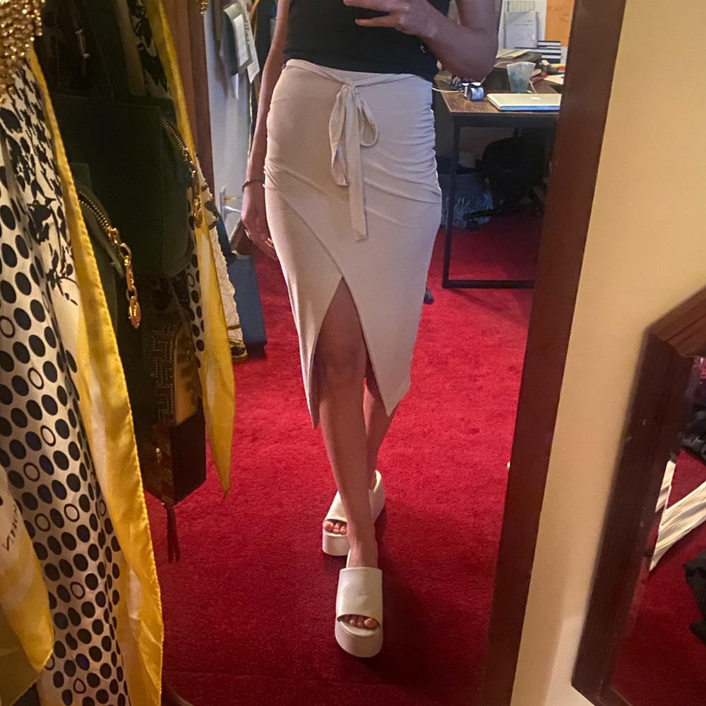 Windsor Asymmetrical Cream Skirt - Picture 9 of 10